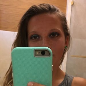 Meet your Posher, Jenna